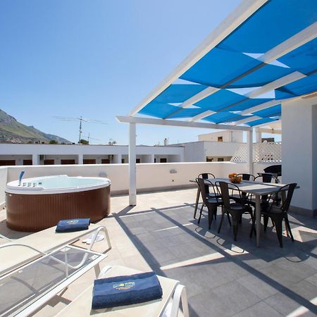 Itaca E Medea - Appartamenti Con Idromassaggio In Terrazza San Vito Lo Capo Exterior foto
