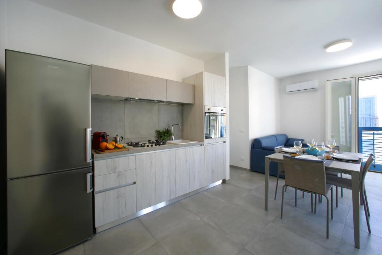 Itaca E Medea - Appartamenti Con Idromassaggio In Terrazza San Vito Lo Capo Exterior foto